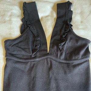 Zara crop top
Black 
Brand new
Medium